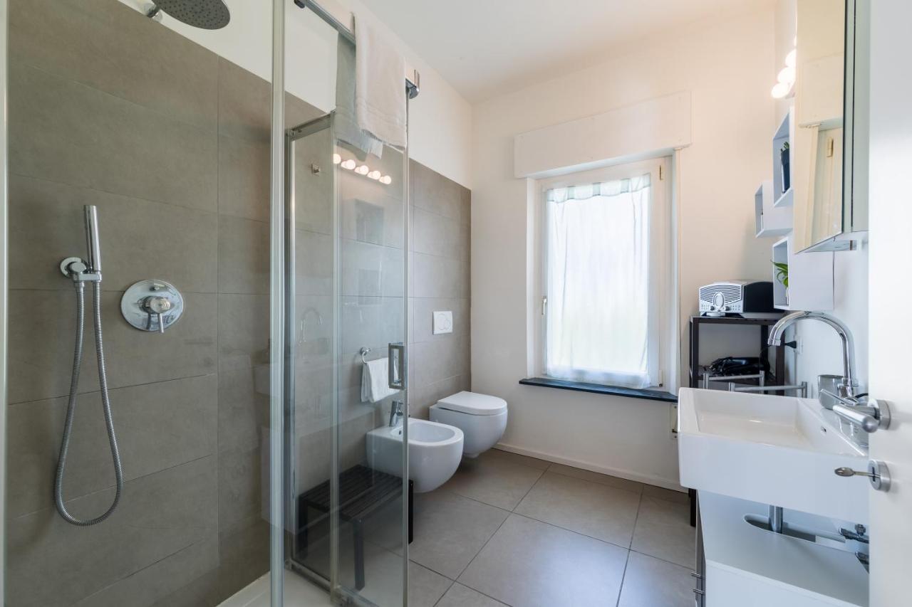 Carly'S Rooms Torbole Sul Garda Extérieur photo