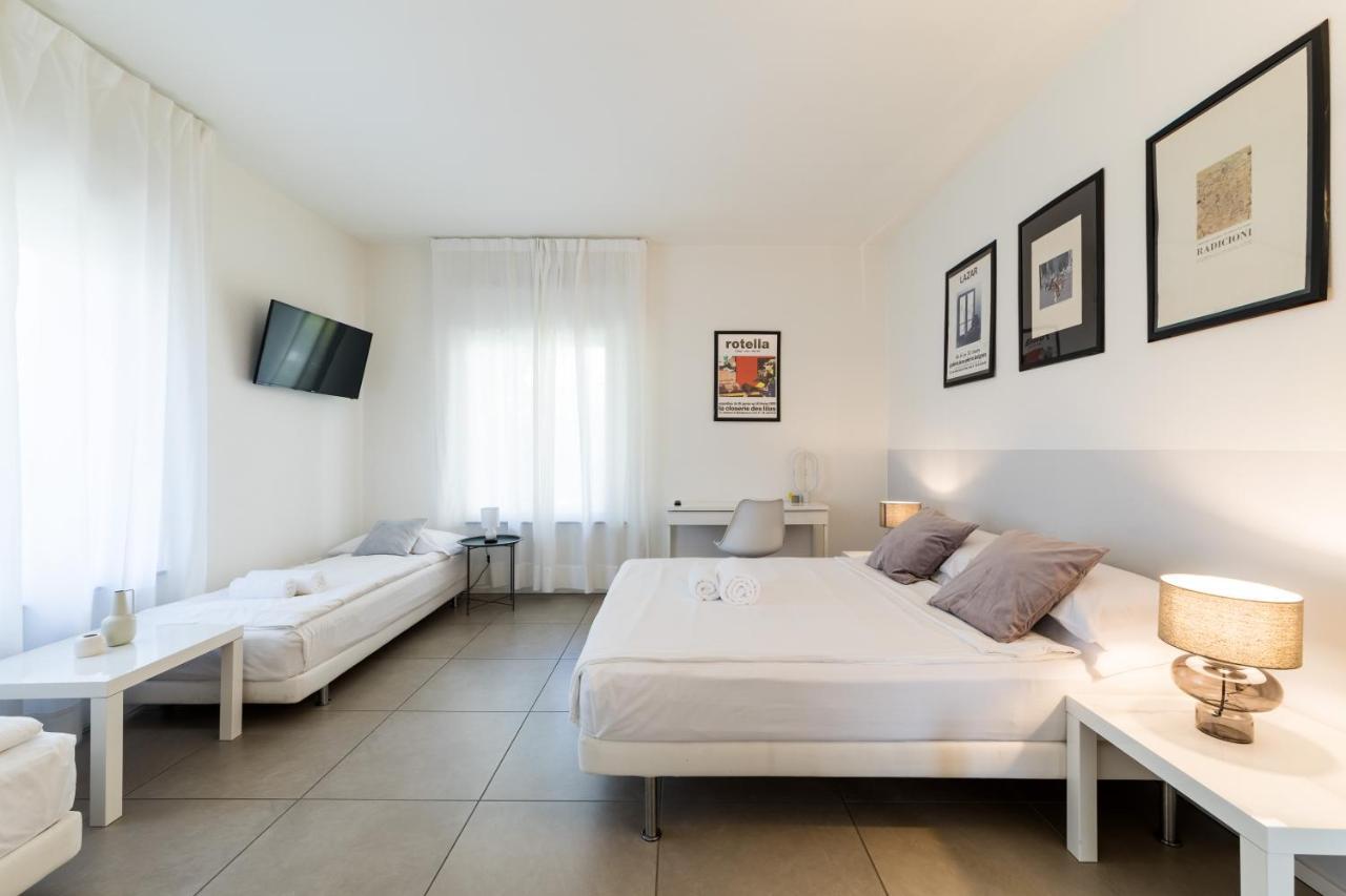 Carly'S Rooms Torbole Sul Garda Extérieur photo