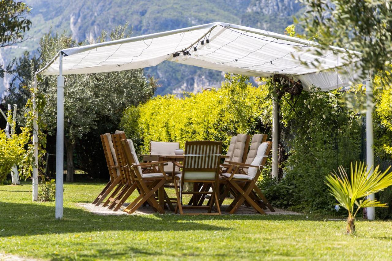Carly'S Rooms Torbole Sul Garda Extérieur photo